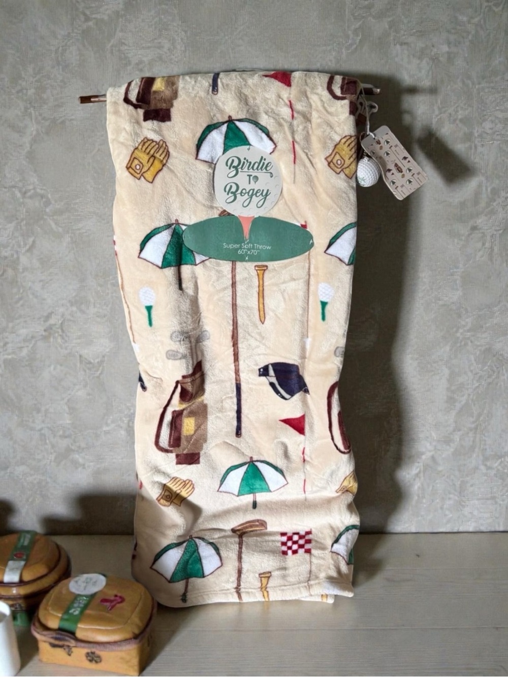 Birdie to Bogey Golf Print Super Soft Throw - Beige/Green 60x70